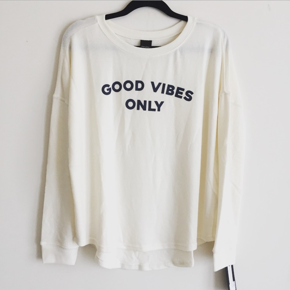 New Free Press Super Soft Brushed Good Vibes Top - Picture 4 of 5
